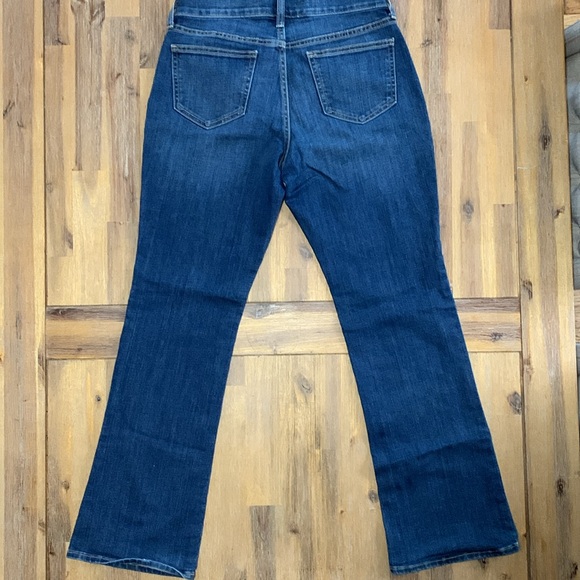 OLD NAVY - The Sweetheart Jean Size 4 Short - classic rise bootcut blue jeans - Picture 3 of 8